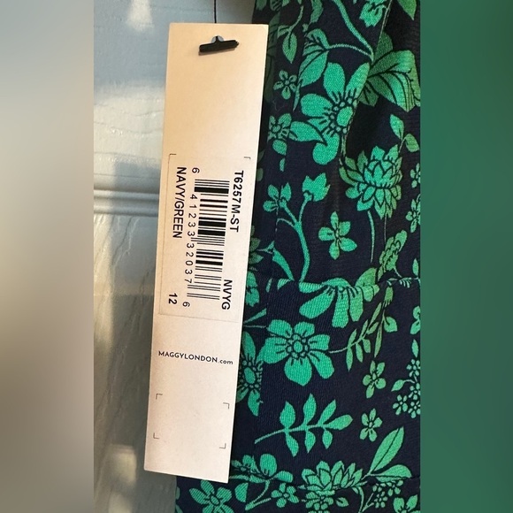 Maggy London Morell Knit floral midi dress - Picture 10 of 12